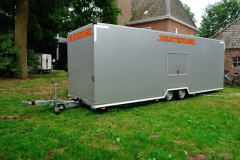 Toilettenwagen-mit-behinderten-WC